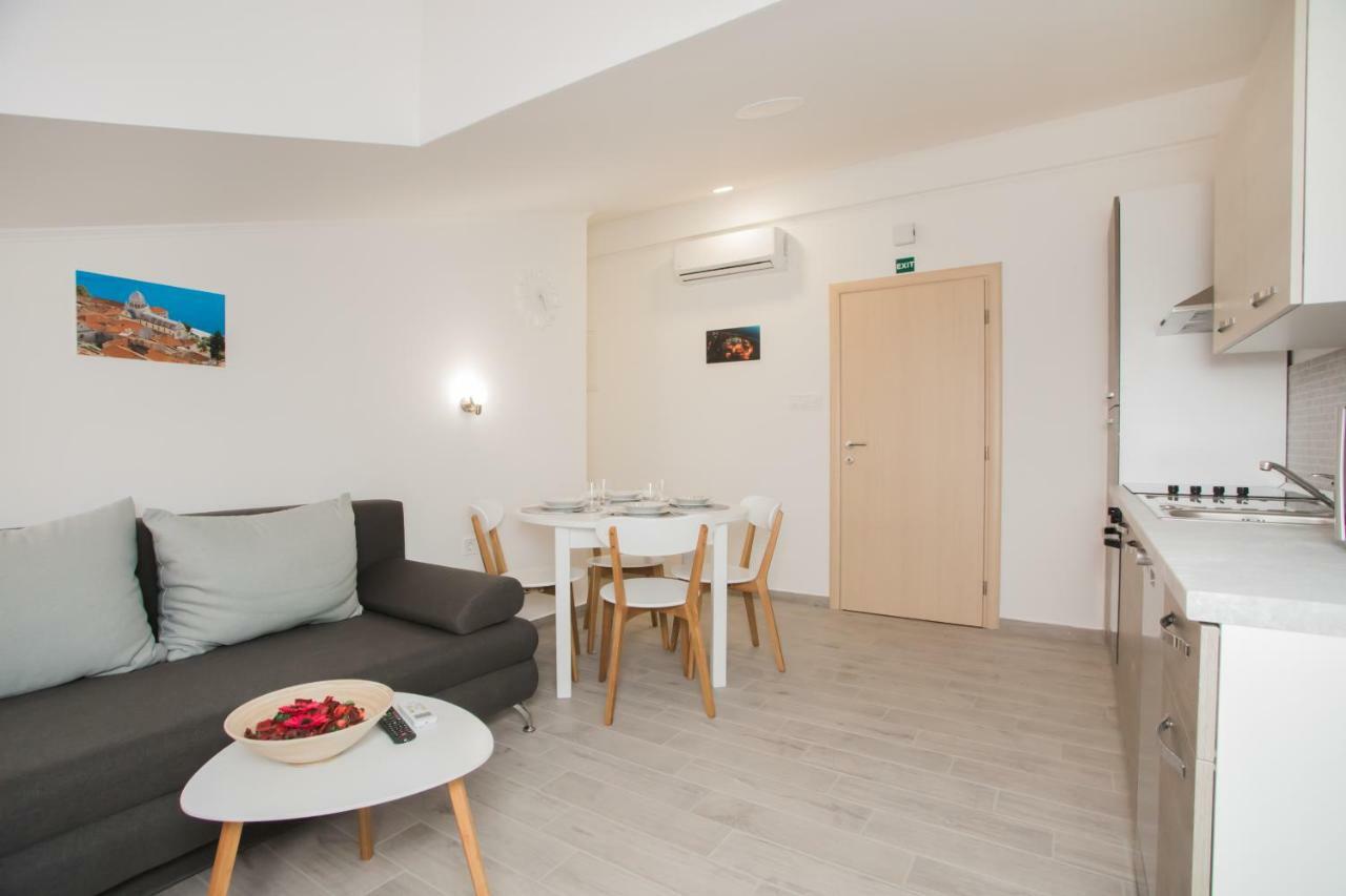 Apartments Tonka Szybenik Zewnętrze zdjęcie